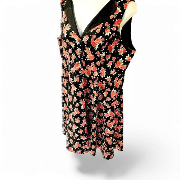 Torrid New vintage retro chic sleeveless red rose pattern midi dress plus size - Picture 6 of 16